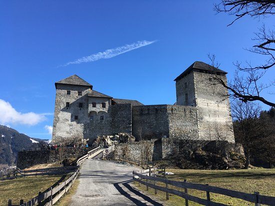 Zamek w Kaprun